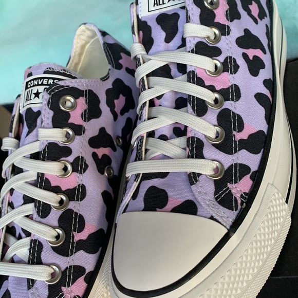Converse Leopard Print platform sneakers- NWOB - Picture 11 of 14